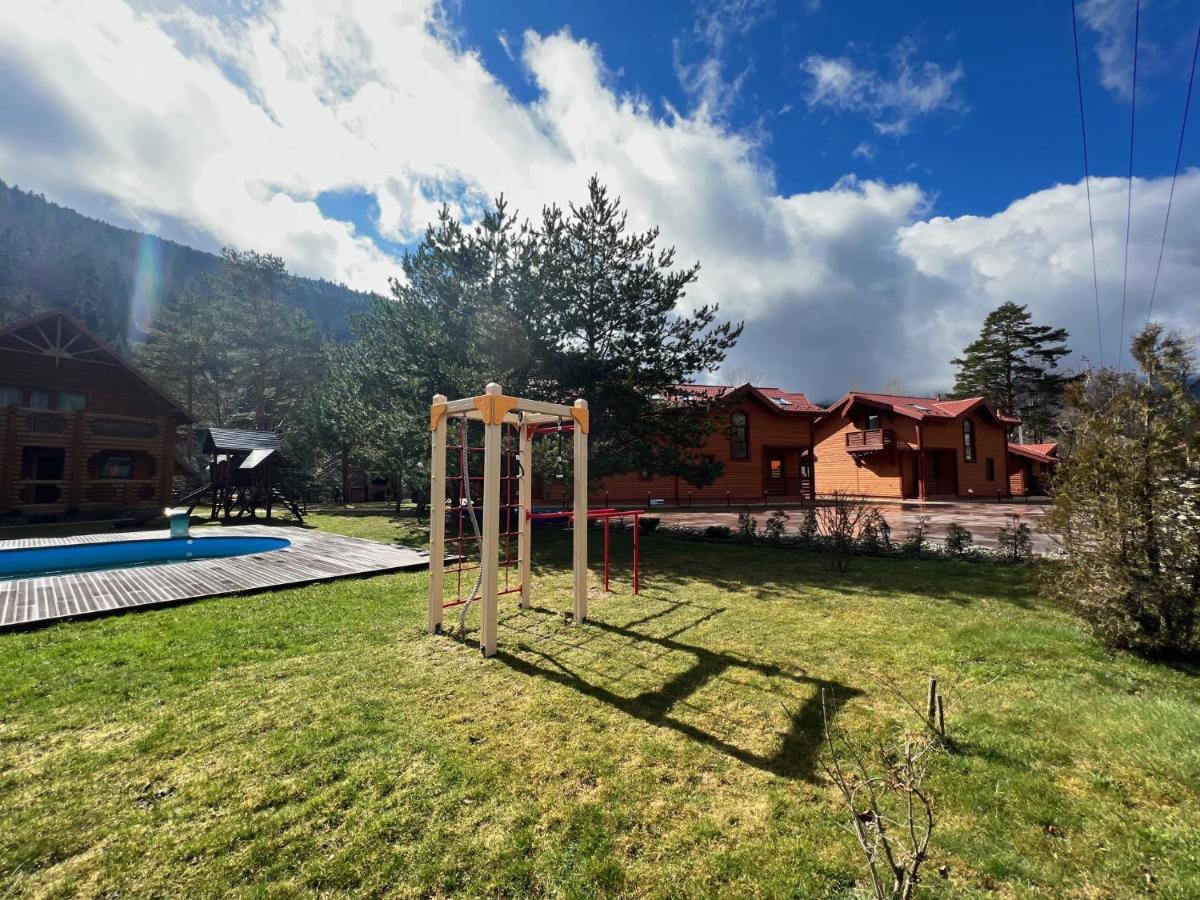Котедж "Villa Затишна" Mykulytschyn Exterior foto