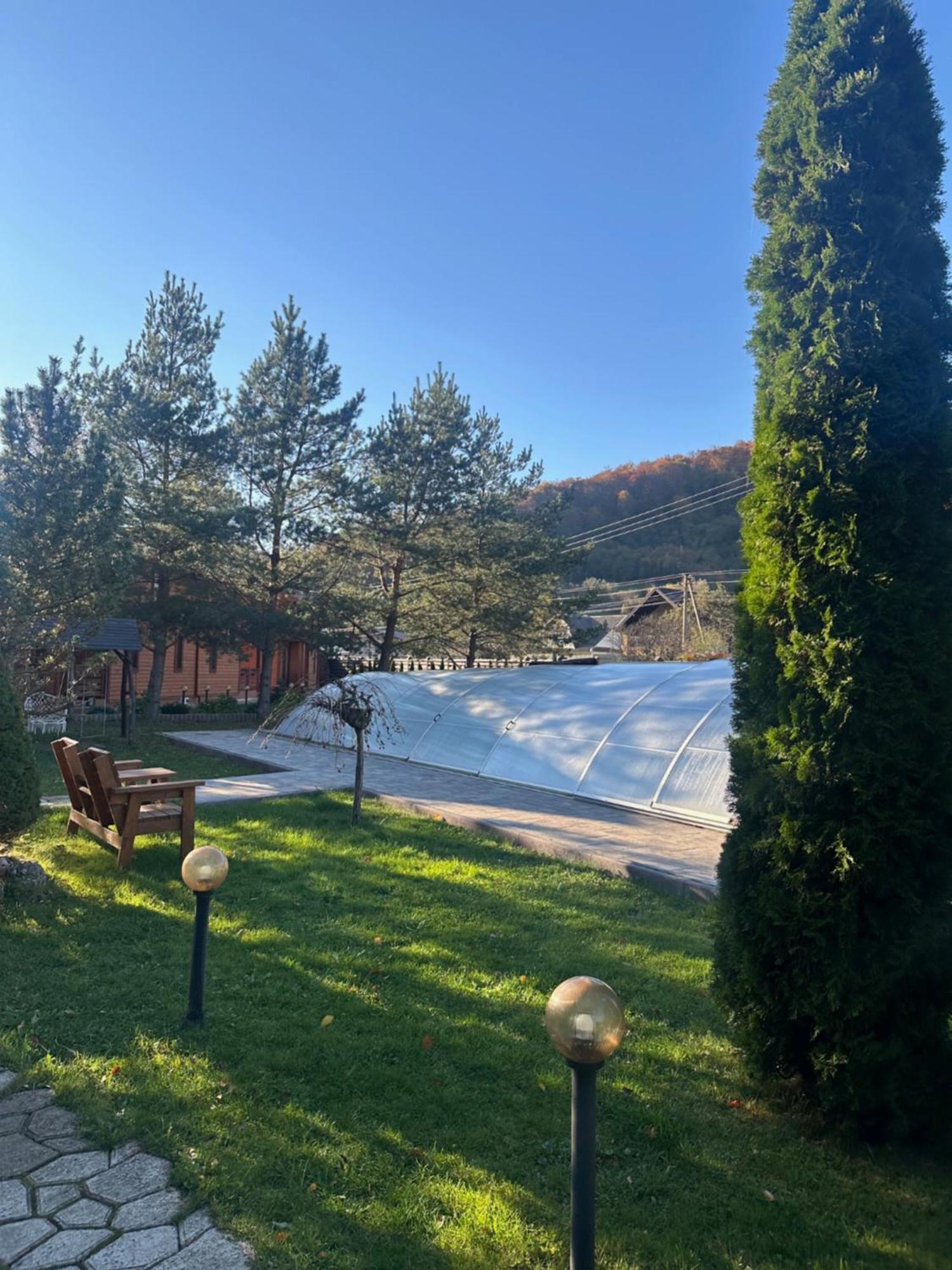 Котедж "Villa Затишна" Mykulytschyn Exterior foto